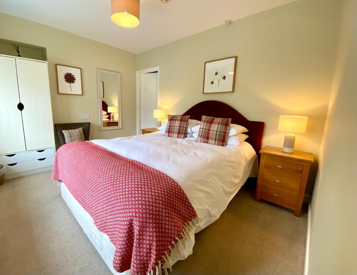 The Craven Arms Hotell Settle Exteriör bild