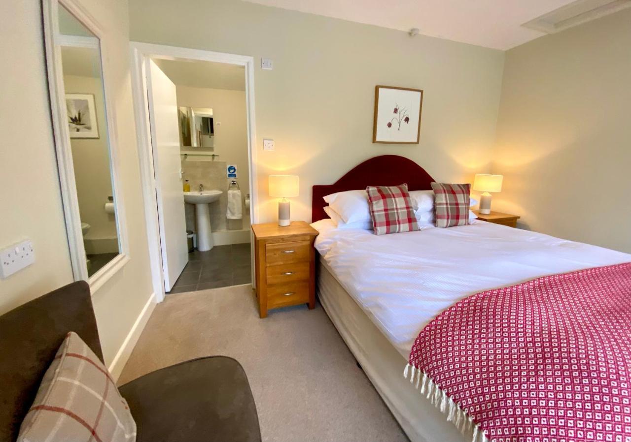 The Craven Arms Hotell Settle Exteriör bild