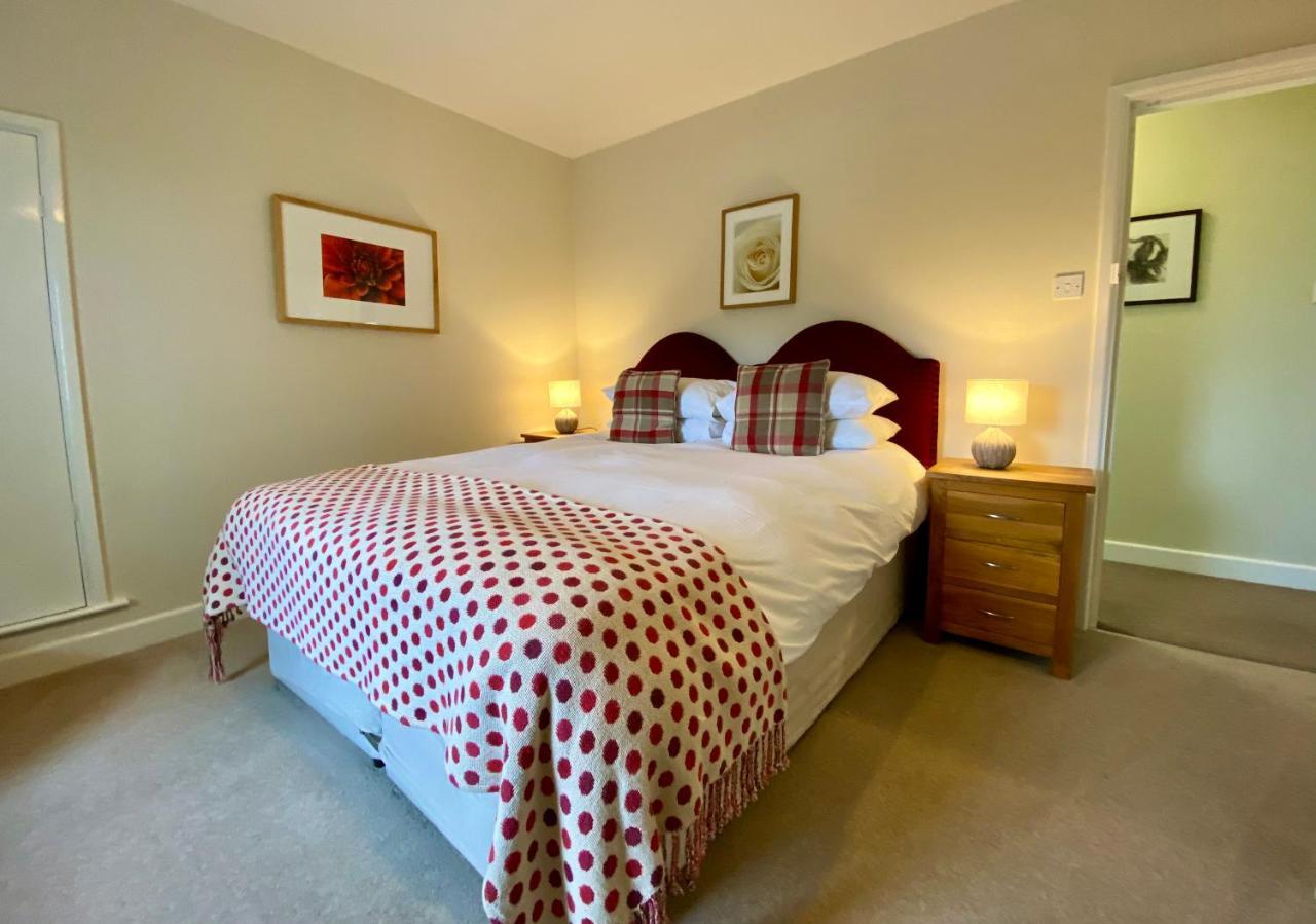 The Craven Arms Hotell Settle Exteriör bild