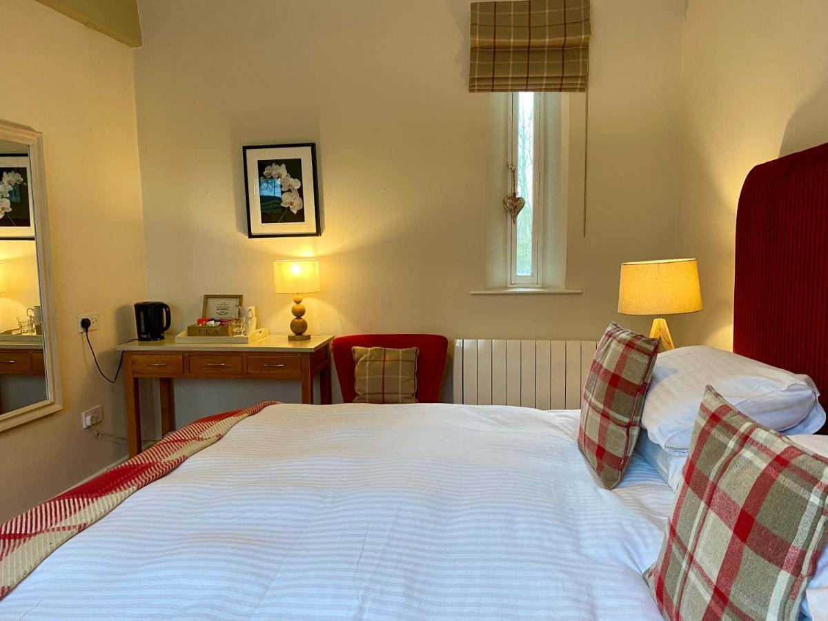 The Craven Arms Hotell Settle Exteriör bild