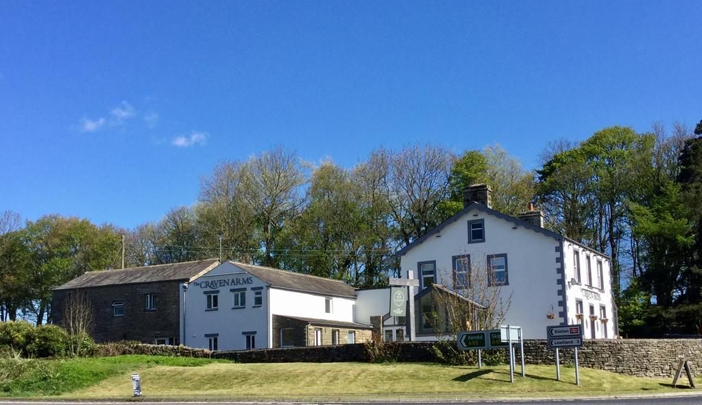 The Craven Arms Hotell Settle Exteriör bild