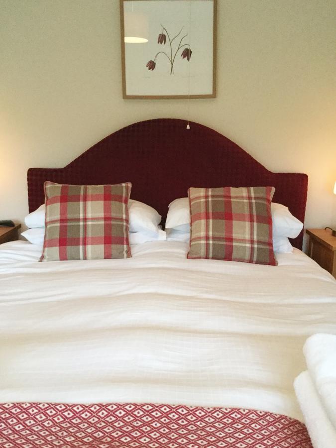 The Craven Arms Hotell Settle Exteriör bild
