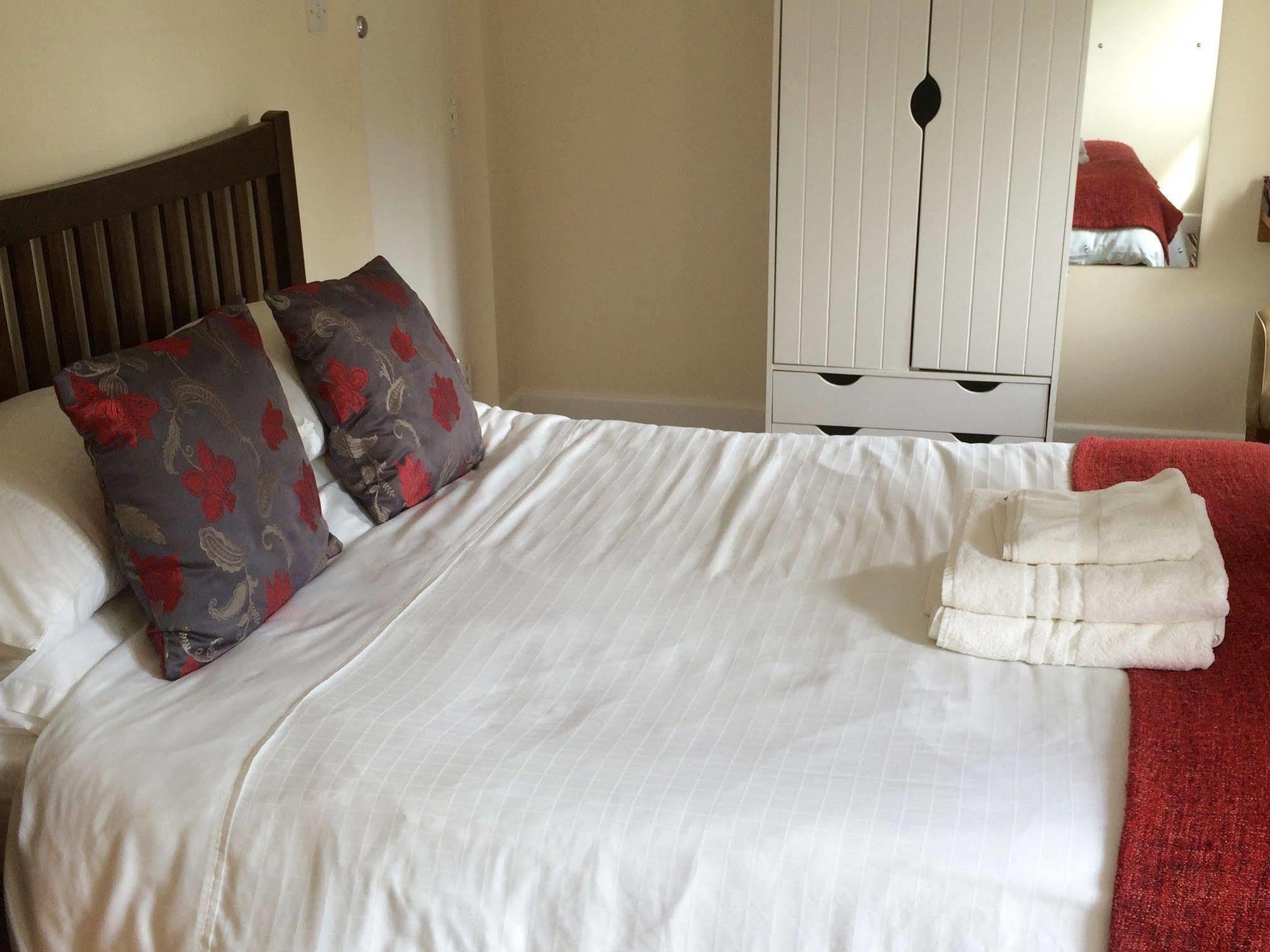 The Craven Arms Hotell Settle Exteriör bild