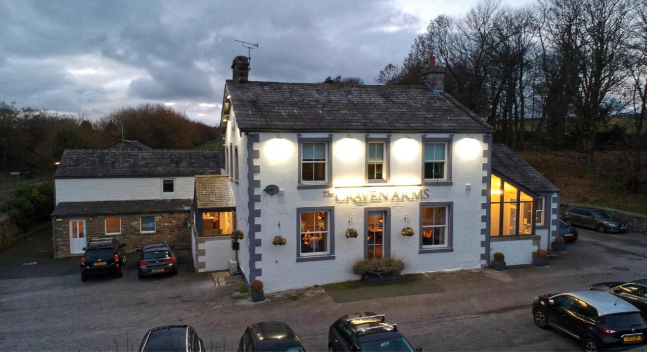 The Craven Arms Hotell Settle Exteriör bild